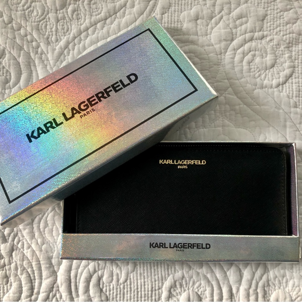 Chic Karl Lagerfeld Paris Women's Zip Continental Wallet